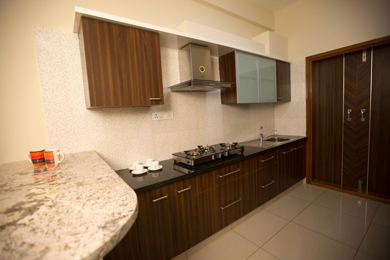 Benaka Suites Bangalore Luaran gambar