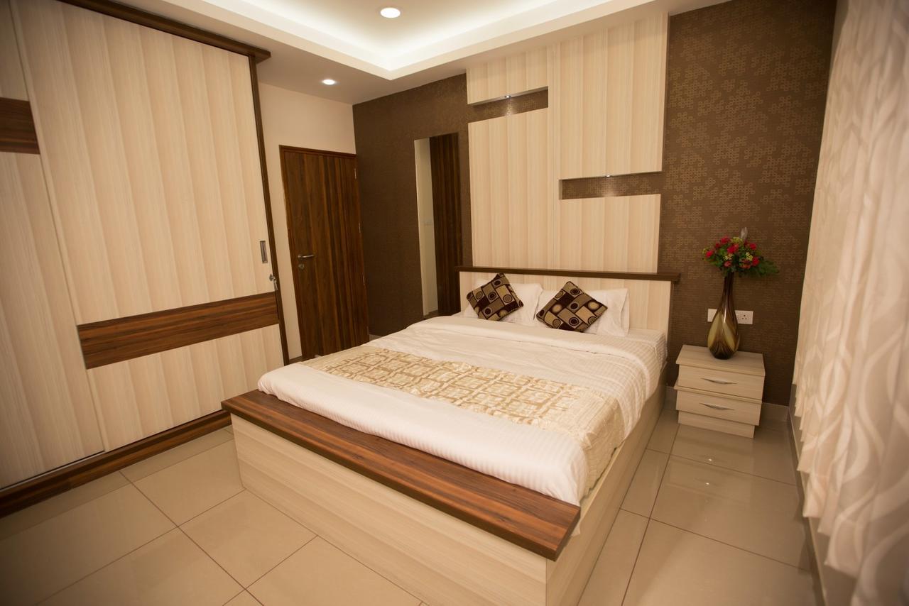 Benaka Suites Bangalore Luaran gambar