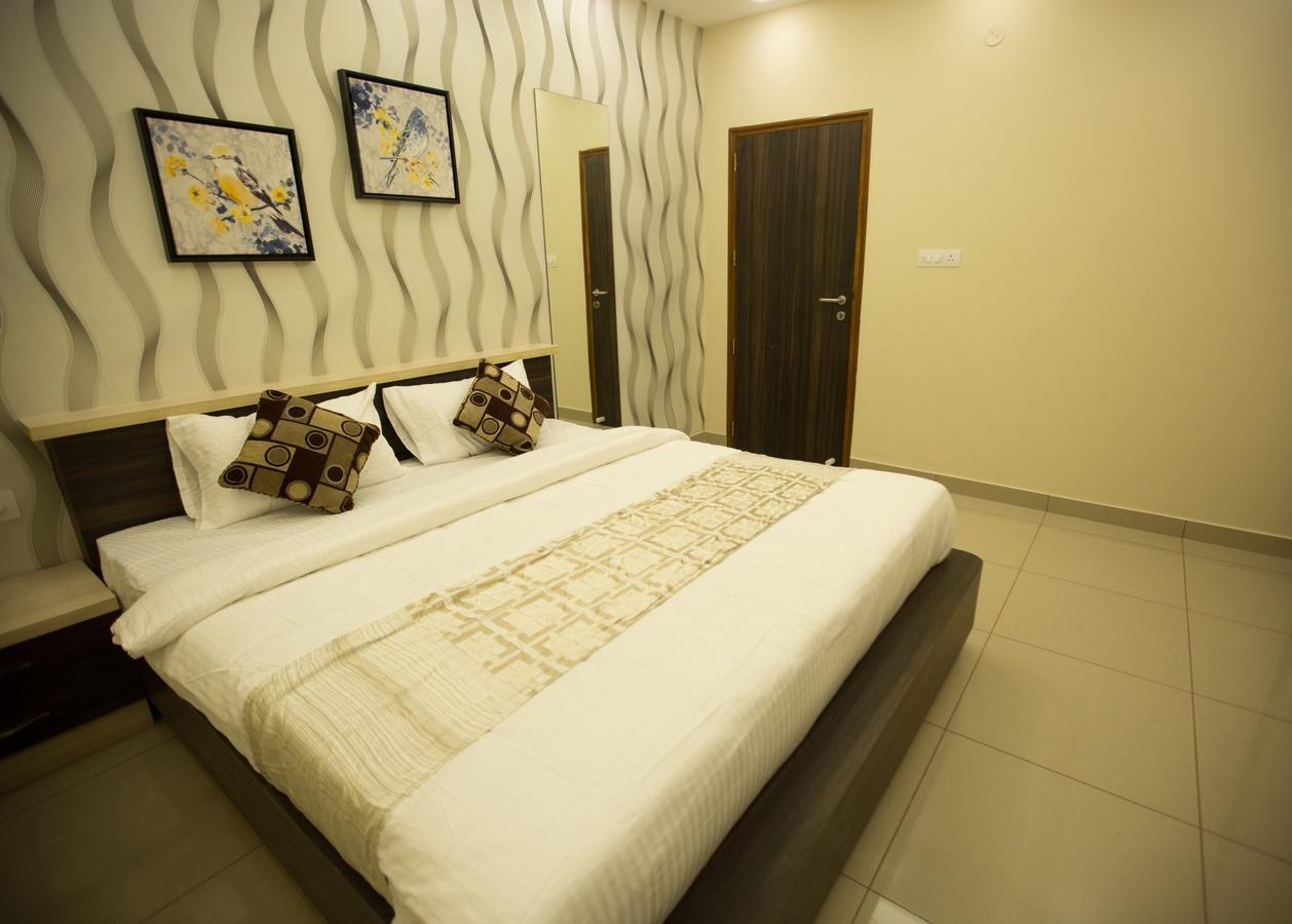 Benaka Suites Bangalore Luaran gambar
