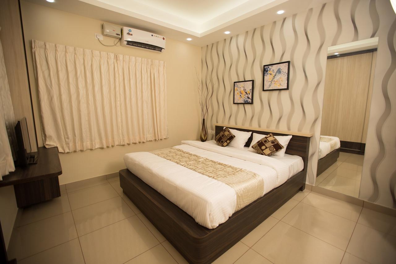 Benaka Suites Bangalore Luaran gambar